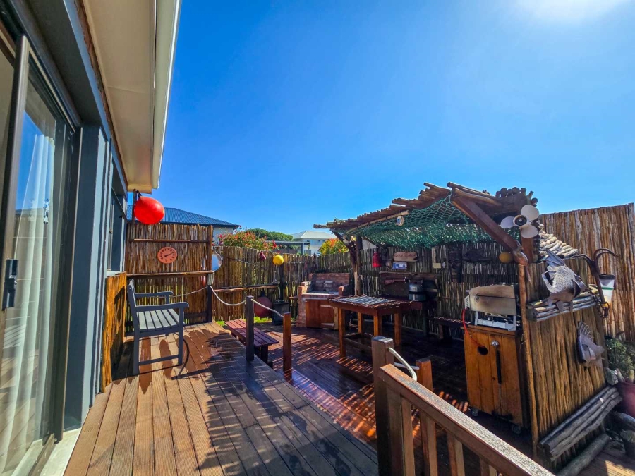 3 Bedroom Property for Sale in Stilbaai Wes Western Cape